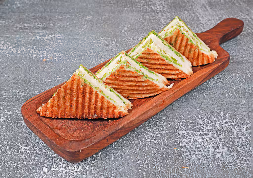 केला सैंडविच बनाने की पूरी प्रक्रिया