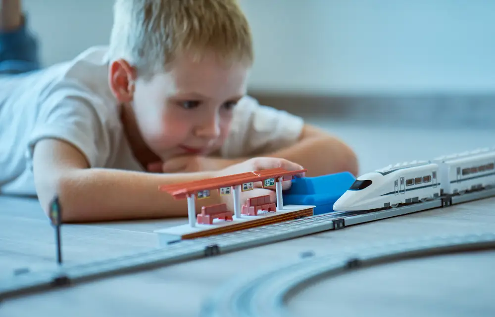 ट्रेन ड्राइव: ट्रेन कैसे चलाते है? || How to drive a train?